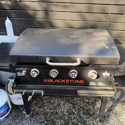 4 Burner Blackstone With Cover