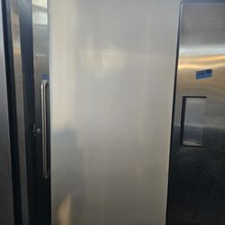 One Door Freezer