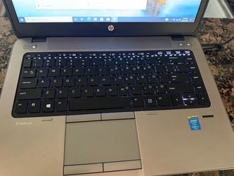 HP 840 EliteBook 14 inch, Intel I5, 12 gigs ddr4, 256gig solid state drive,backlit keyboard,good battery,ac adapter, windows 10 or 11, Like New