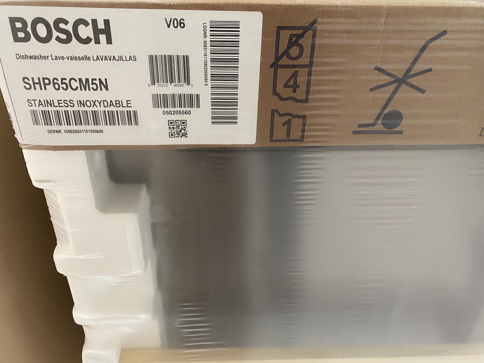 🚨 Brand-New Bosch 500 Series SHP65CM5N Dishwasher – $800 OBO! 🚨