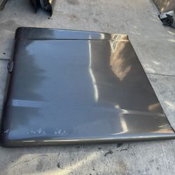 2007. Toyota Tacoma.  Bed Cover. Parts