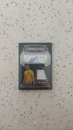 Panini 2024-25 Obsidian Soccer Nick Pope Volcanic Auto Mem