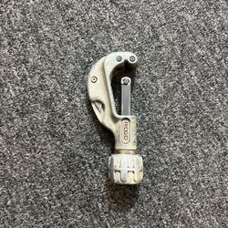 Pipe Cutter