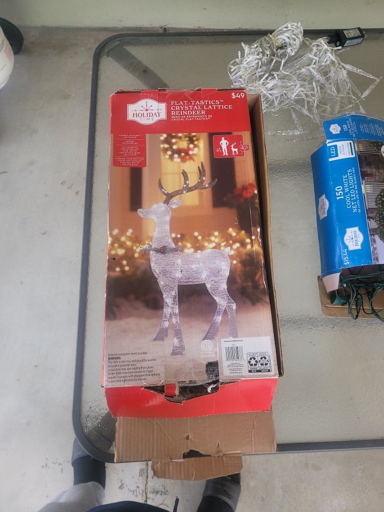 Flat Tastics Crystal Lattice Reindeers