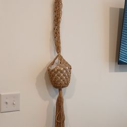 Hanging Pots (2)