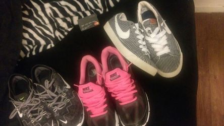 Women's Nike shoes sizes 9 to 101/2
