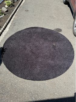 72” Black Circular Rug