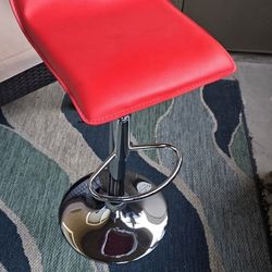 1 Bar Stool