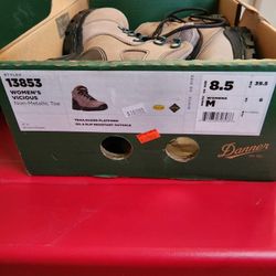 Womens Danner Safety Boot