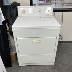 KENMORE DRYER , COLOR WHITE