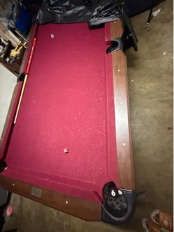 Billards pool table