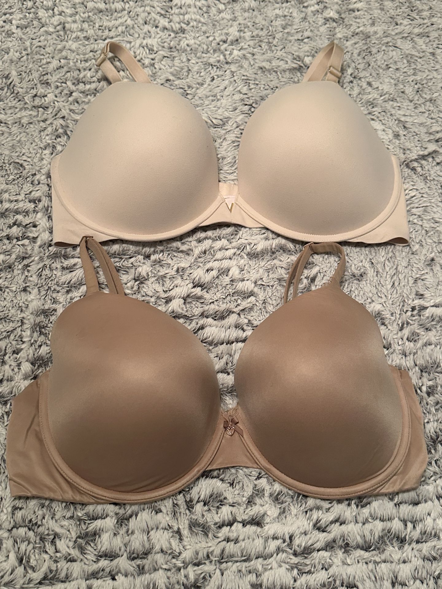 2 Like New Victoria secret 38DD Body By Victoria Bras for Sale in ...