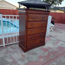 Beautiful Coaster Malaysia Sold Wood Dresser $50. Livermore