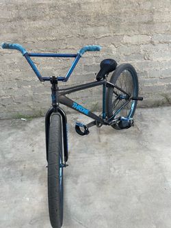 Blue sapphire throne bike lmk trades or shoot offers