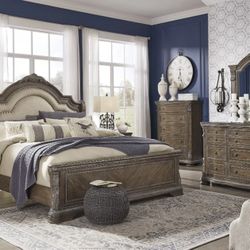 Charmond Brown Sleigh Bedroom Set

