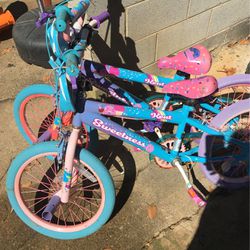 2 Girl Bikes Ages 6 To 9. Lightly Used.