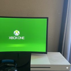 Xbox One s/ Monitor