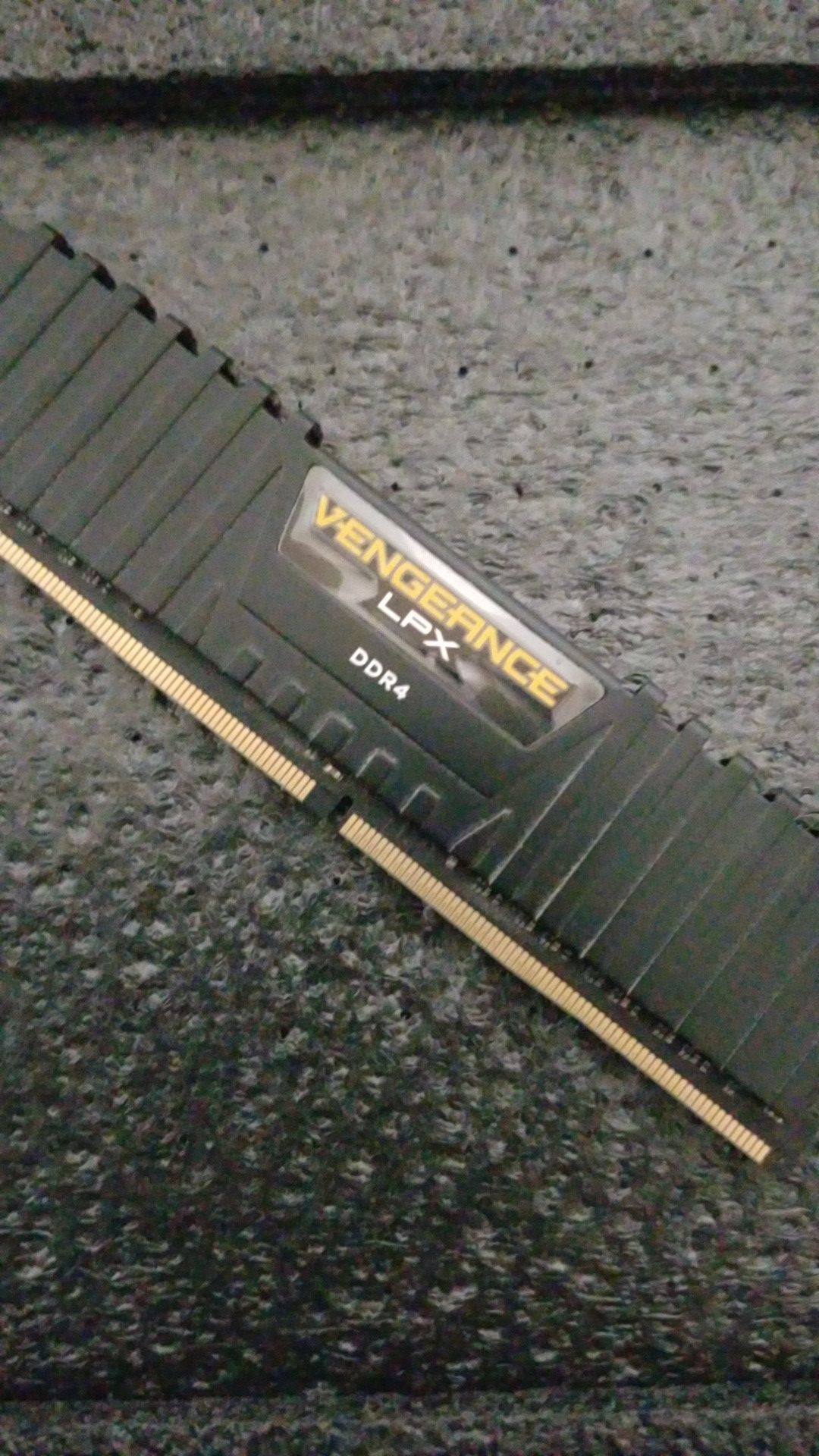 Corsair 2400Mhz DDR4 Ram