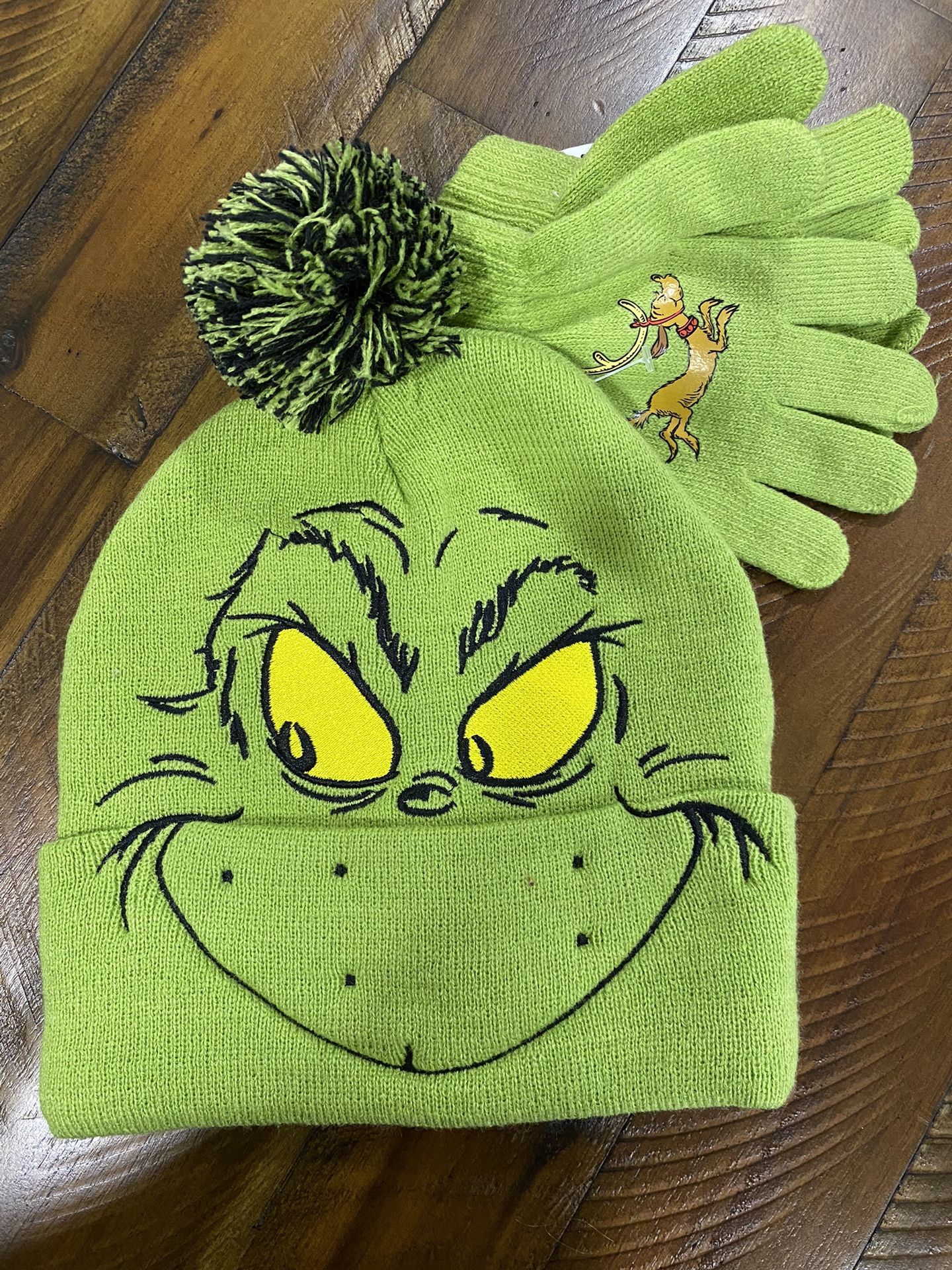 The Grinch Kids Youth Beanie and Gloves Set Christmas Gift