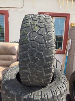 Used Tires  275/60/20 set of 4