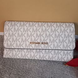 Michael Kors Women Wallet  Original 