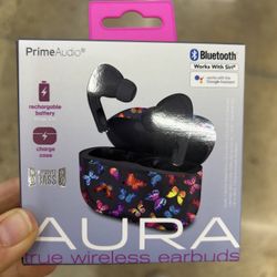 NWT Bluetooth true Wireless earbuds