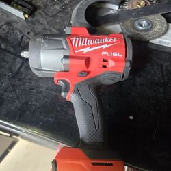 Milwaukee 1/2 Impact Brushless With Battery