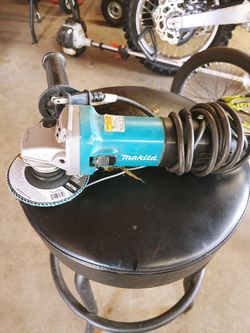 Makita angle grinder