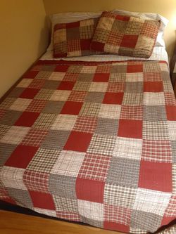 Full size patchwork bed cover set (+ 2 cushion covers)