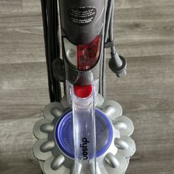 Vacuum Dyson