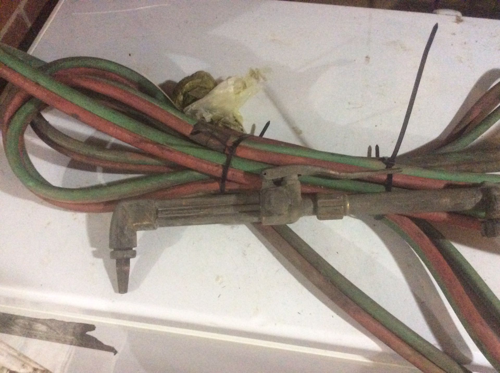 Cutting torch/hoses