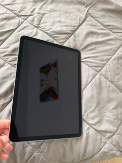 Apple 11” Air ( M3) iPad Tablet Silver with Zugu Case