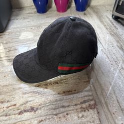 Gucci Hat, Adjustable, Small  (used) 