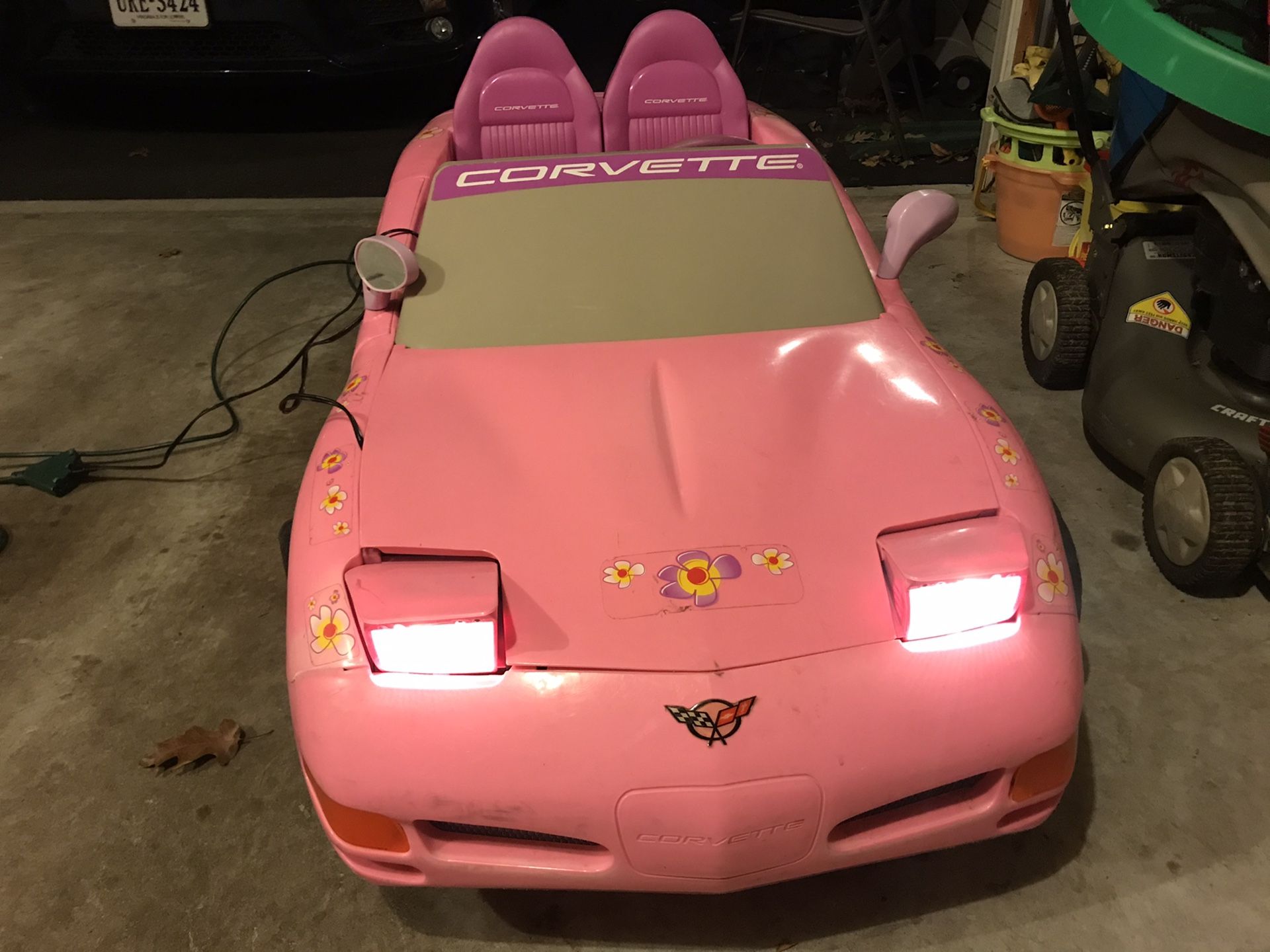 Power wheels girls pink corvette