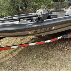 Bass Boat 