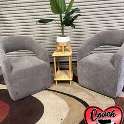 Black Friday Sale‼️ 2 Dining Rolling Chairs- Free Delivery‼️