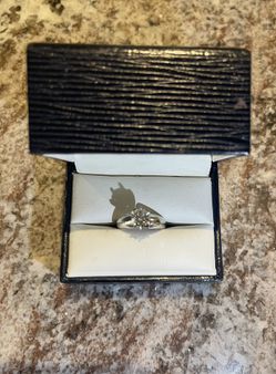 Robbin’s Bros 1.05 Ct Diamond Ring w/ Original Paperwork