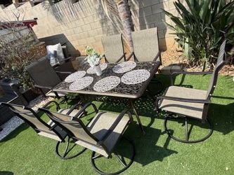 Patio outdoor dining set new in the box