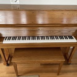 Yamaha P22 Model Upright Piano in Light Oak