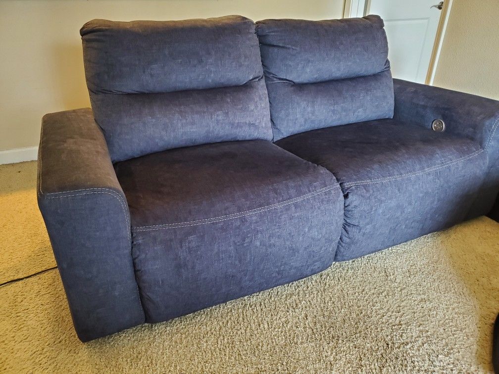 Electronic Reclining Sofa