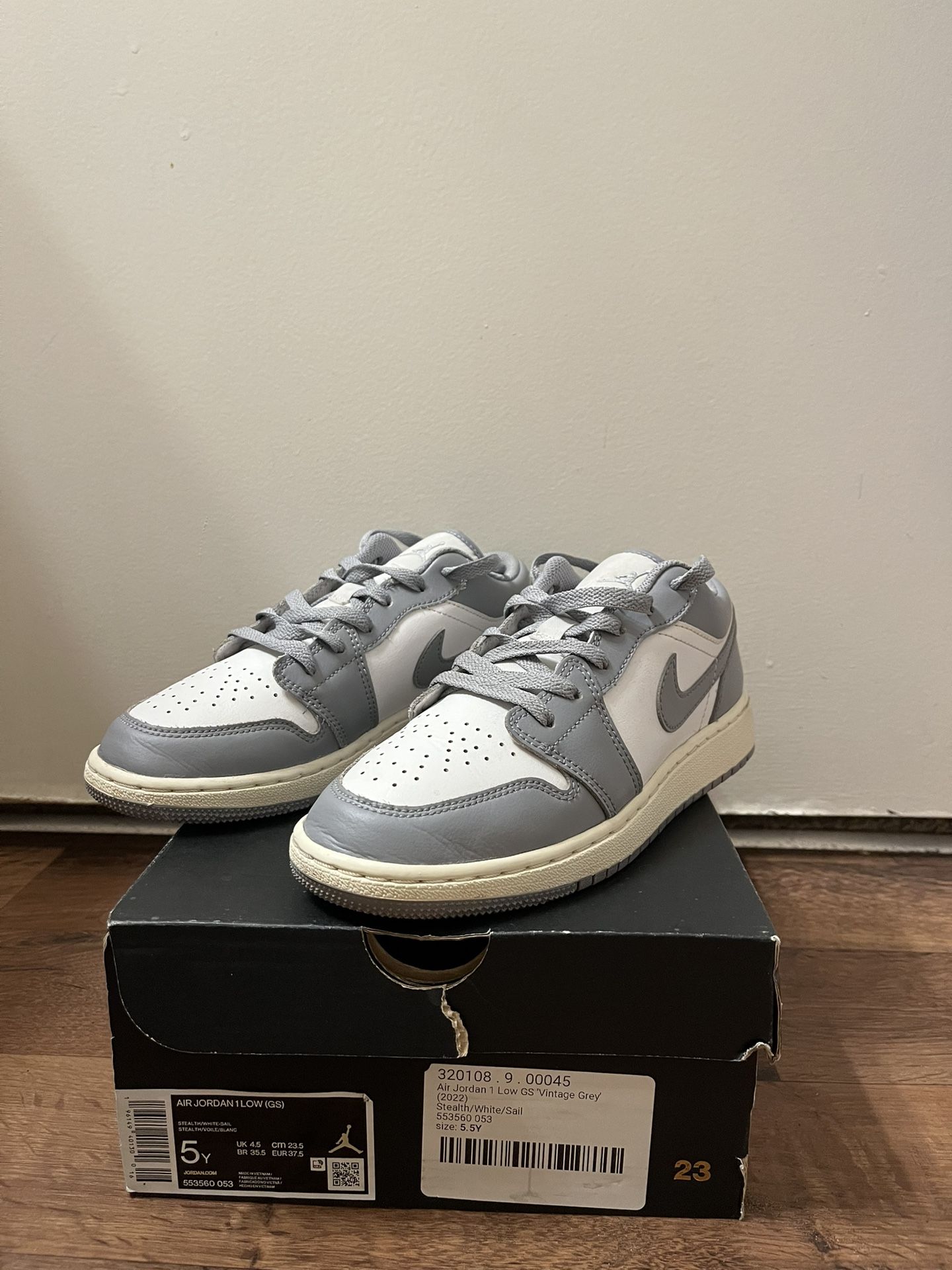 AIR JORDAN 1 LOW