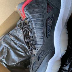 AirJordan BRED 11 SE SIZE 8.5