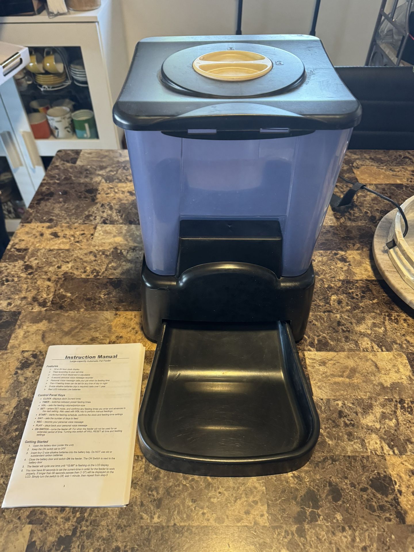 Automatic Dog Feeder, battery operated  