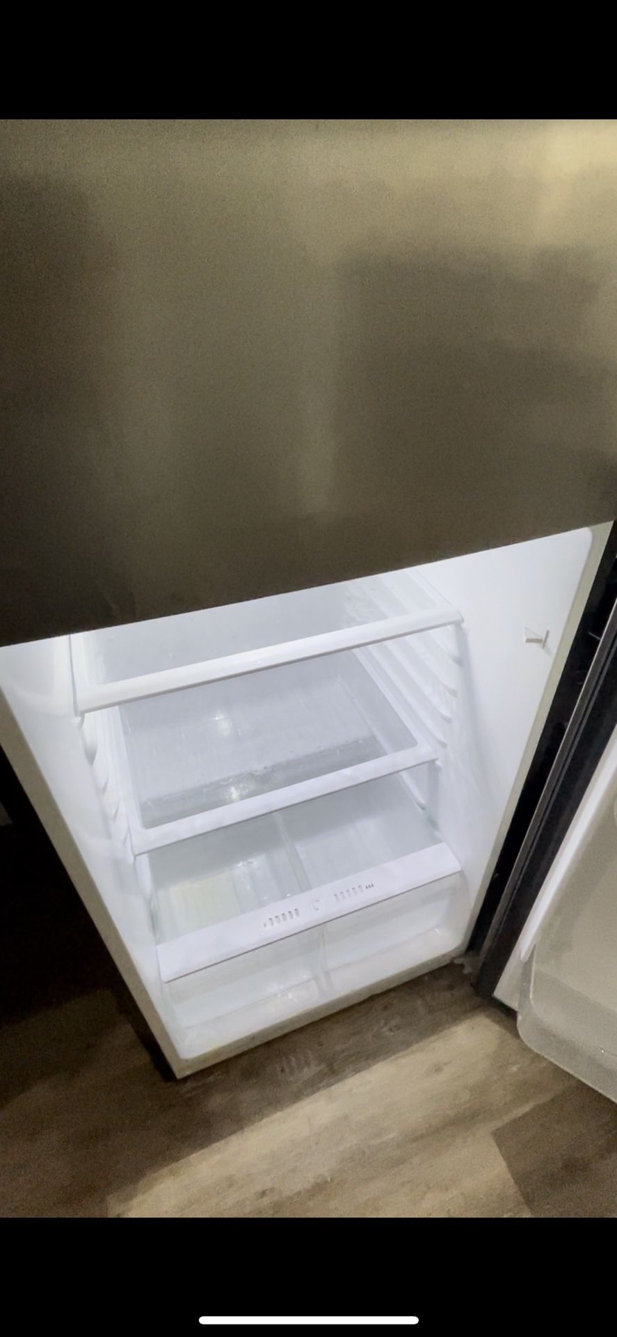Magic Chef Refrigerator