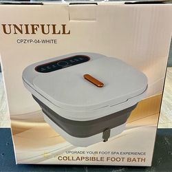 Collapsible foot bath