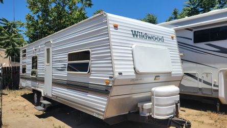 Forest river 25 foot travel trailer 4900 pounds
