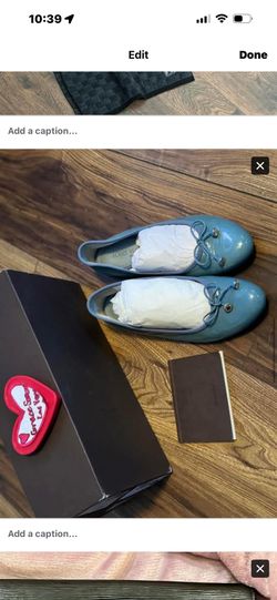 $275 Vintage Louis Vuitton Patent Leather Blue Flats Size 37.5 USA 7.5.