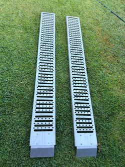 Haul Master 84”x10” Steel Loading Ramps