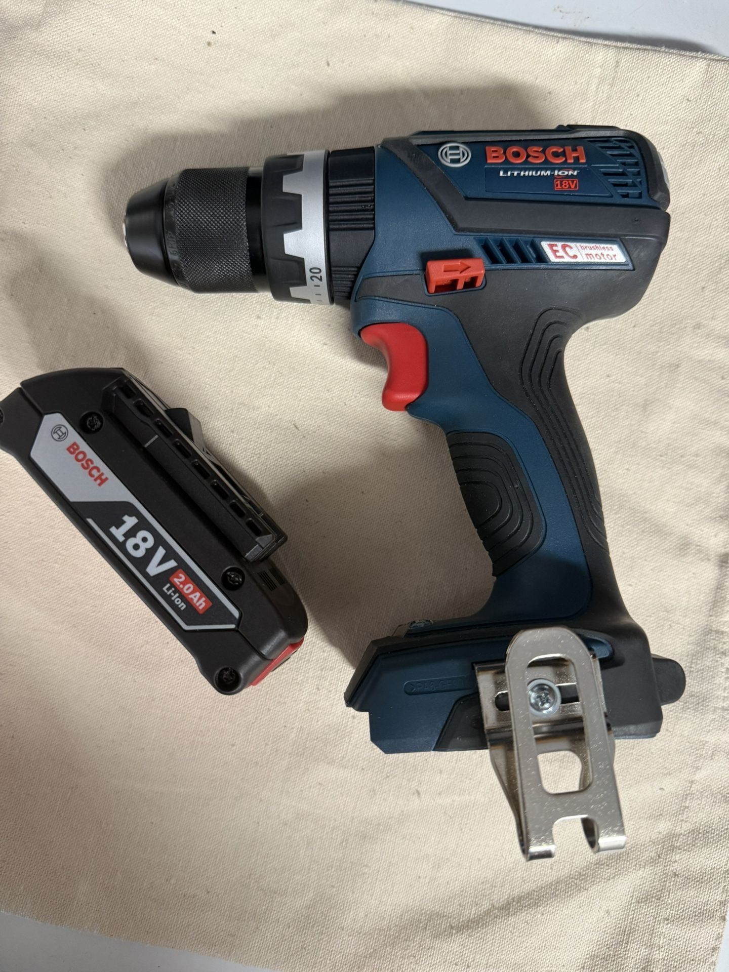 BOSCH DRILL