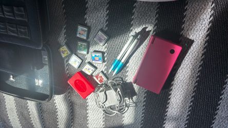 Nintendo DS i